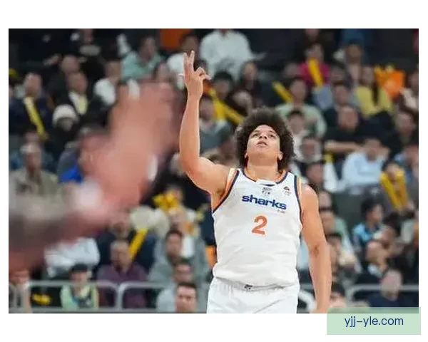 上海胜山西四人闪耀洛夫顿低迷